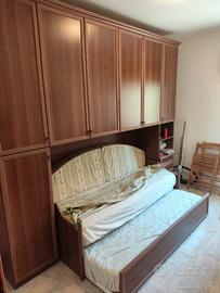 Cameretta classica in legno