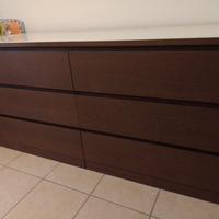 Comò e un comodino MALM Ikea