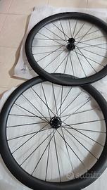 Ruote con raggi in Carbonio 