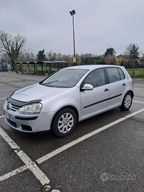 Volkswagen Golf 5 Benzina - Gpl