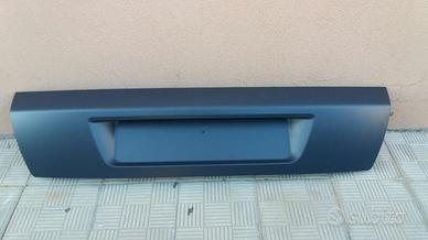 Modanatura portellone posteriore c4 picasso 2008