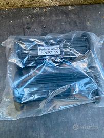 Gomme Guzzi manopole, guanciole, pedane poggiapied