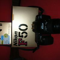 FOTOCAMERA ANALOGICA NIKON F50 CON ZOOM 35-80