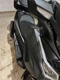 Honda Forza 350 deluxe