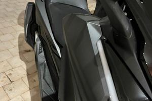 Honda Forza 350 deluxe