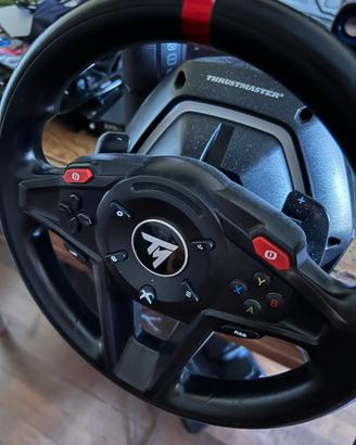 Thrustmaster T128 con cambio ad H e 2 pedaliere
