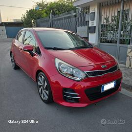 KIA Rio 3ª serie - 2015