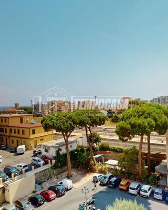 CERCHI UN QUADRILOCALE VISTA MARE?