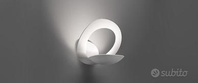 LAMPADA ARTEMIDE PIRCE WALL
