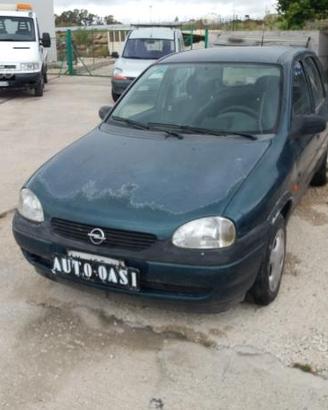 Opel corsa 1.0 b 1998 ricambi