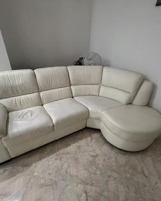 Divano con penisola in eco pelle