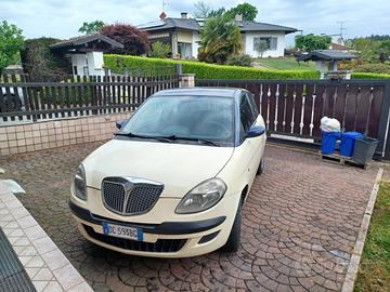 Ipsilon 1.3 turbo diesel 2006
