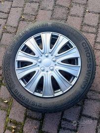Gomme invernali 215/60R16 con cerchi.