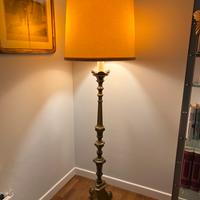 Lampada da terra vintage in OTTONE MASSICCIO