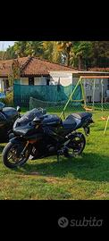 Kawasaki ZX6R 636