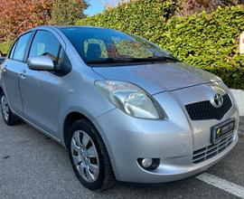 Toyota Yaris 1.0 5 porte Sol NEOPATENTATI