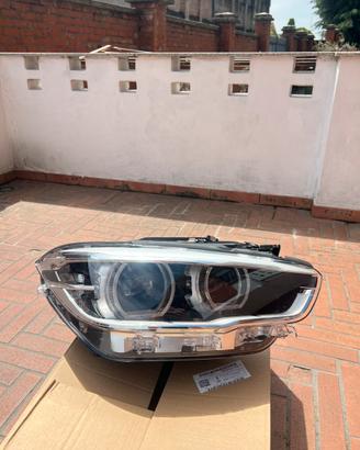 BMW serie 1 F20 faro anteriore lato passegero