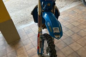Enduro TM en 250 fi