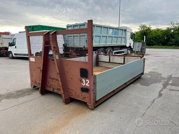 CONTAINER SCARRABILE A PIANALE CON SPONDE