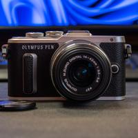 Fotocamera mirrorless Olympus PEN E-PL8