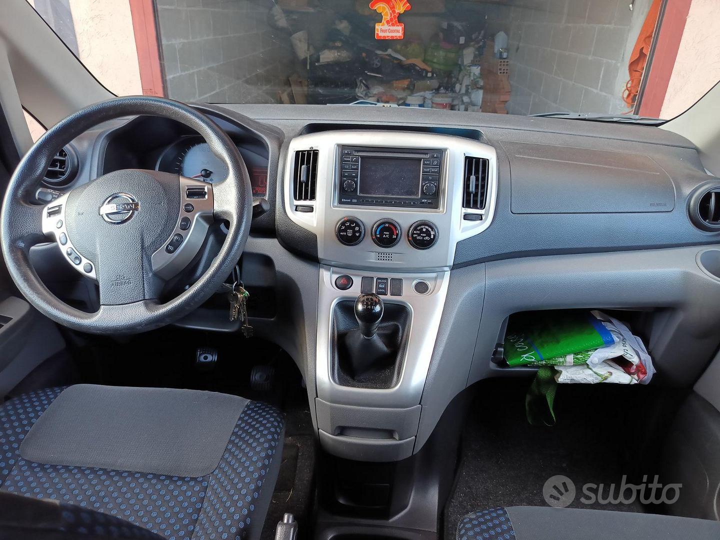 Nissan Evalia 2013 photo 4