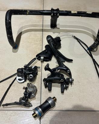 Gruppo Campagnolo Xenon 9 velocità + ruote 9/10v.