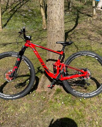 Cross country Giant anthem 2018