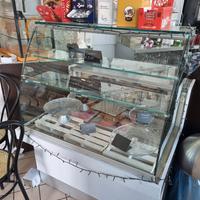 FRIGORIFERO FUNZIONANTE PER PASTICCERIA 