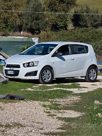 chevrolet aveo 2013