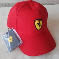 Ferrari cappello con cartellino 