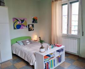 Stanza singola spaziosa e luminosa a Novoli