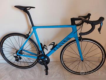 bici da corsa in carbonio 
