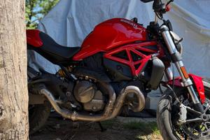 Monster 821