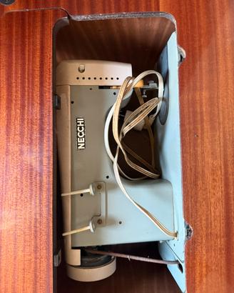 Macchina da cucire Necchi mod. 267  con mobiletto