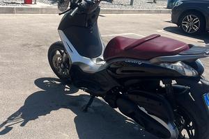 Beverly 350 Sport Touring