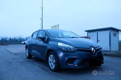 Renault clio benzina 75 CV life-2017- 70000km