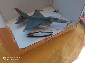 Modellini CARRI AEREI ELICOTTERI ITALERI Revell