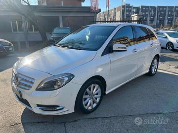 MERCEDES-BENZ B 180 CDI Automatic Premium