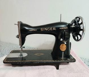 Macchina da cucire SINGER anno 1951