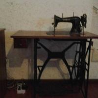 Macchina da cucire d epoca
