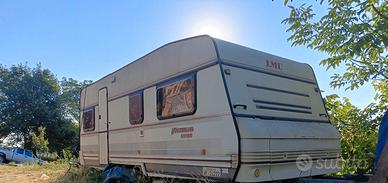 ROULOTTE LMC DELUXE