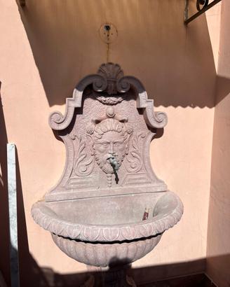 Fontana in pietra