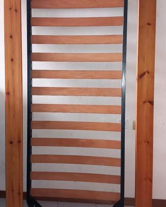 Base letto con struttura in legno 