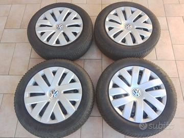 4 ruote 15" cerchi in ferro e copricerchi VW