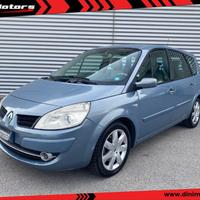 RENAULT Grand Scenic 1.9 dCi/130CV Luxe OK DISTR