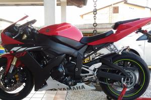 Yamaha R1 2003