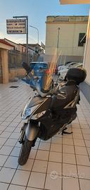 Kymco Agility 125 R16 Plus solo 2.200 km