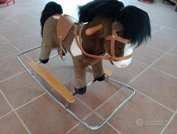 Cavallo a dondolo Trudi
