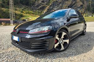 Volkswagen Golf GTI Performance 2.0 TSI DSG 5p. Bl
