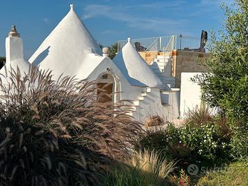 Trullo e Lamia con piscina